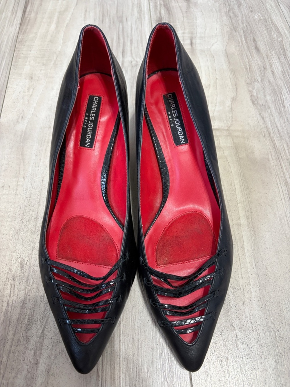 Charles Jourdan Black Pointed Kitten Heels with Red Interior